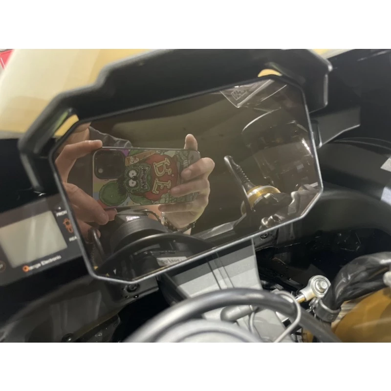 RSV4 1100 儀錶 尾燈兩件組 TPU 犀牛皮 保護膜