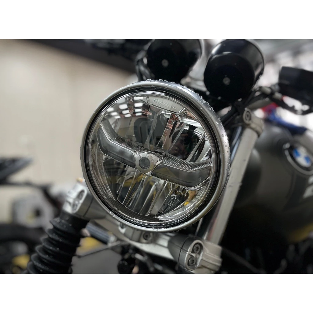 2023 R9T Scrambler 大燈 儀表 TPU 犀牛皮