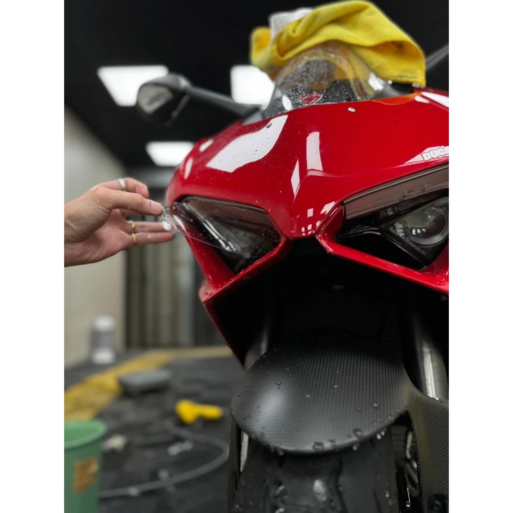 Supersport 950s V2 儀錶 大燈兩件組 TPU 犀牛皮