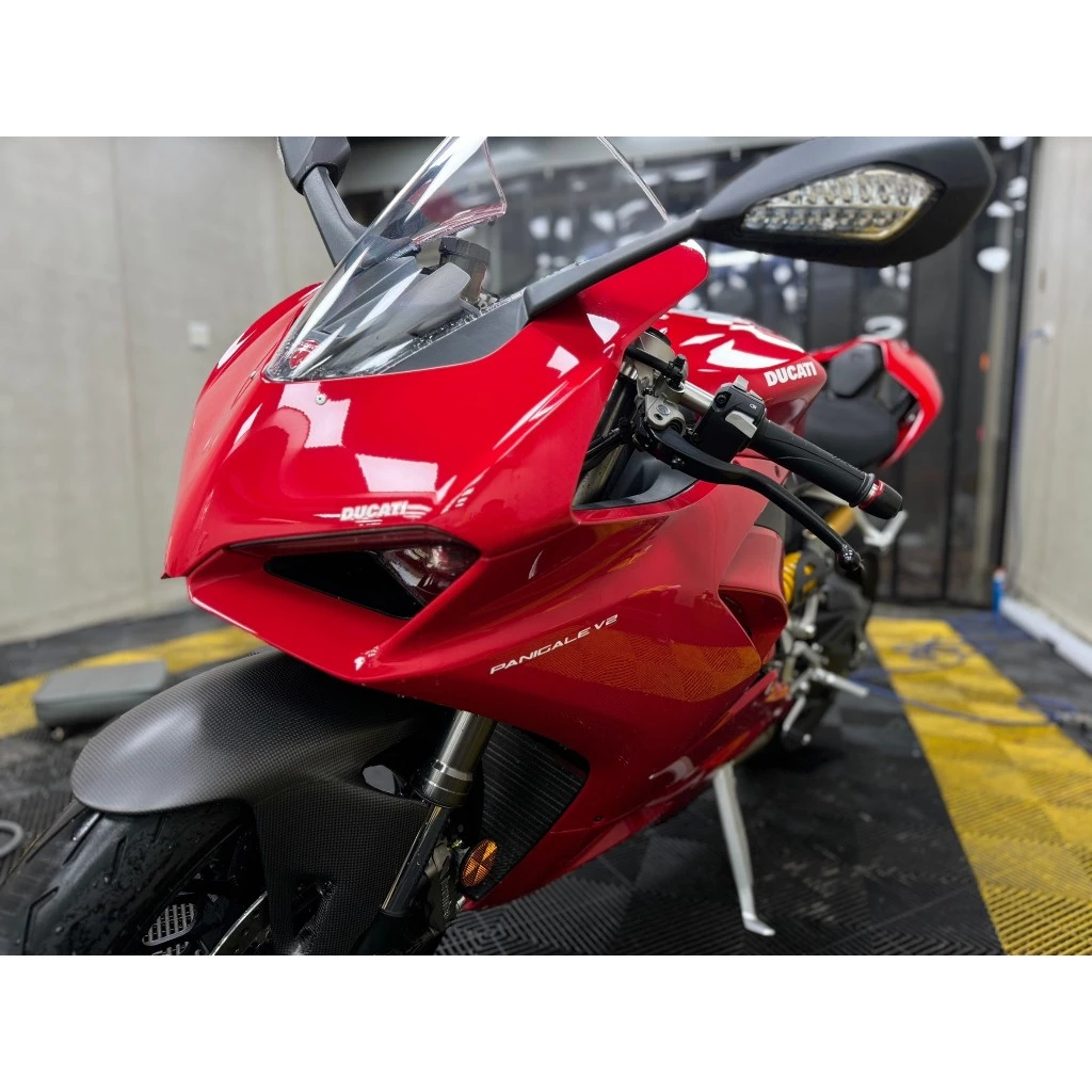 Supersport 950s V2 儀錶 大燈兩件組 TPU 犀牛皮