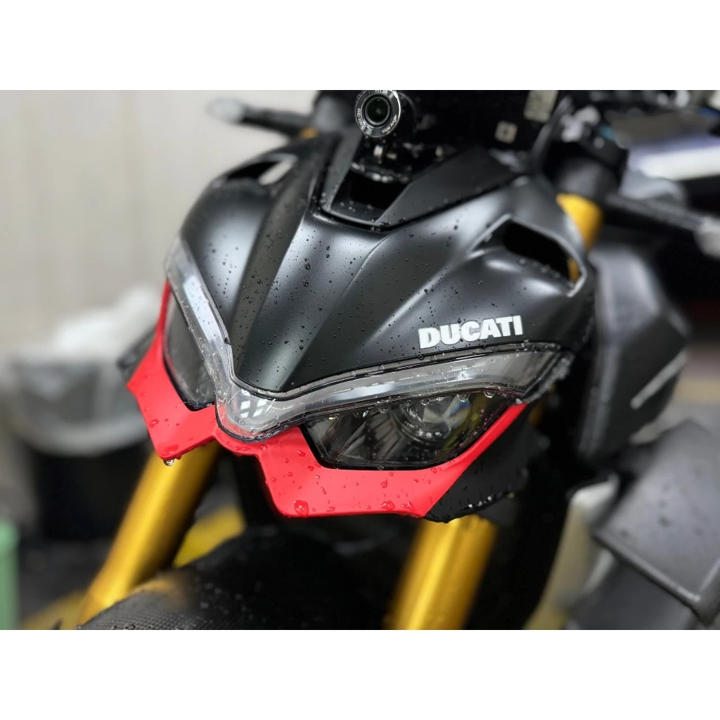 SF V4 SP2 大燈兩件組 儀表 TPU 犀牛皮