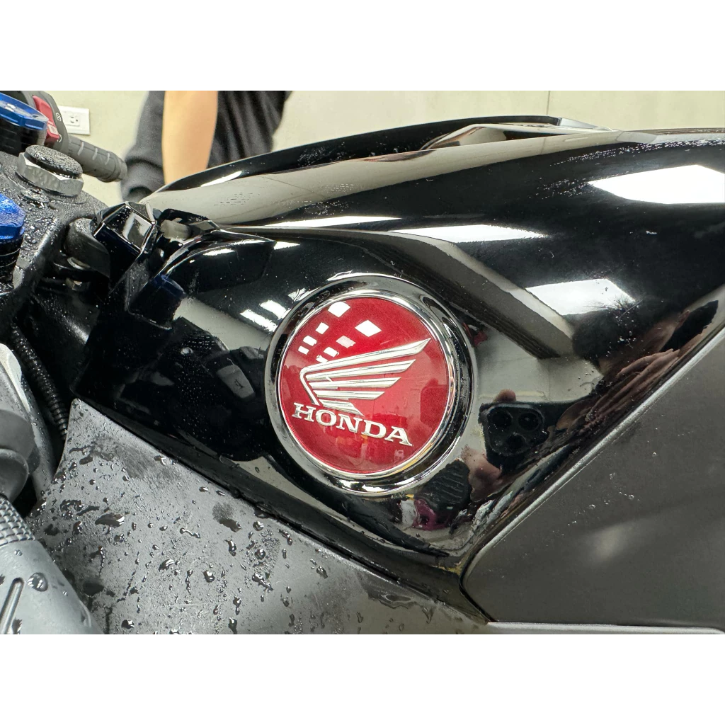 2024 CBR600RR 大燈 儀錶 尾燈 犀牛皮