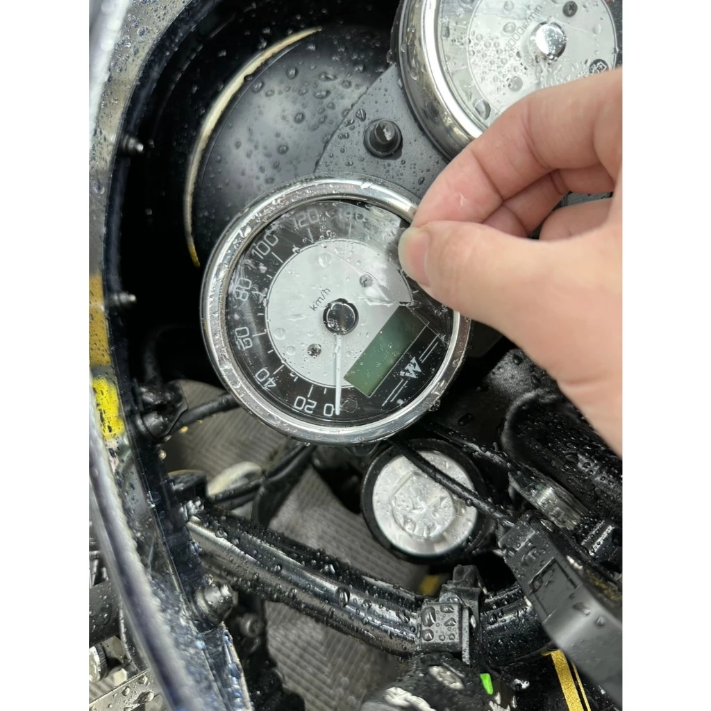 2024 W800 儀錶 大燈 TPU 犀牛皮