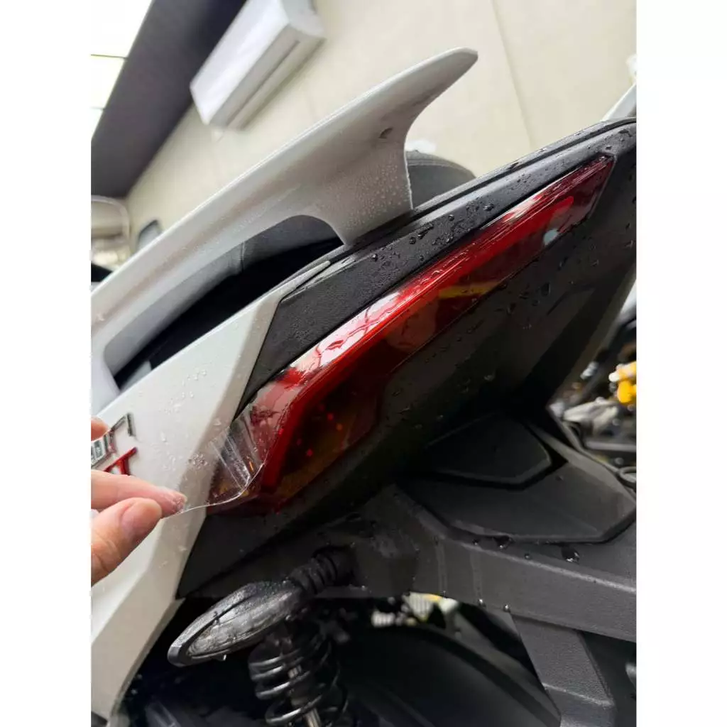 X-TOWN ST250 大燈 儀錶 TPU 犀牛皮