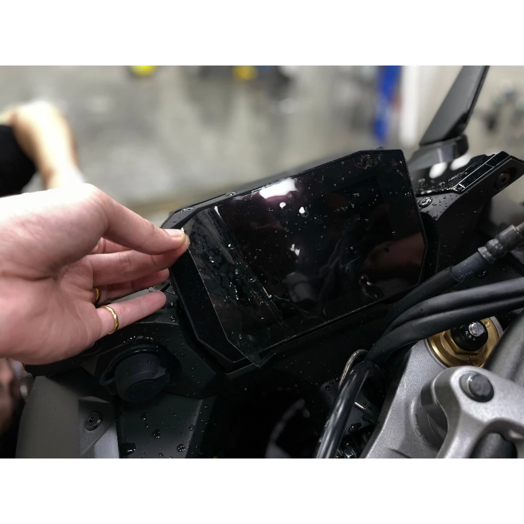 GSX GT 1000 日型燈 大燈 儀表 TPU 犀牛皮