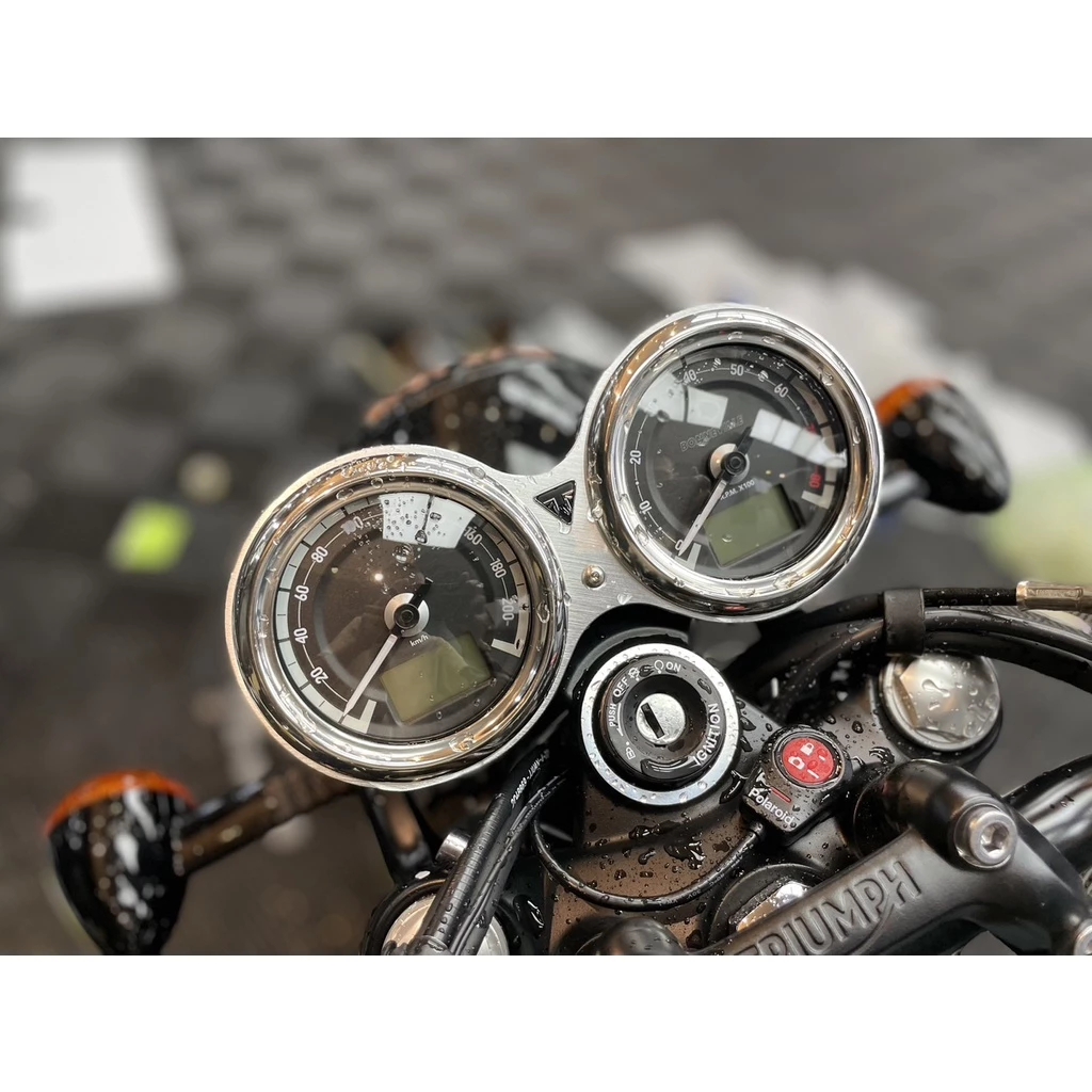 凱旋 Triumph Bonneville T120 大燈 儀錶 TPU 犀牛皮