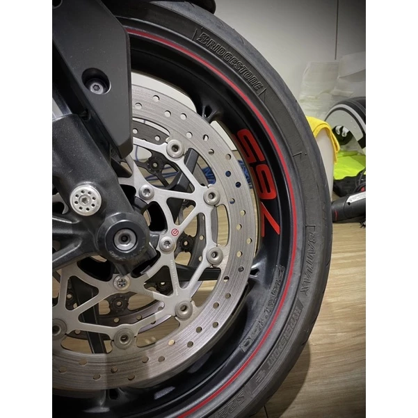 凱旋765 輪框造型貼紙 造型貼紙 輪框貼 貼紙 造型貼紙(CB650R MT-15 R15)