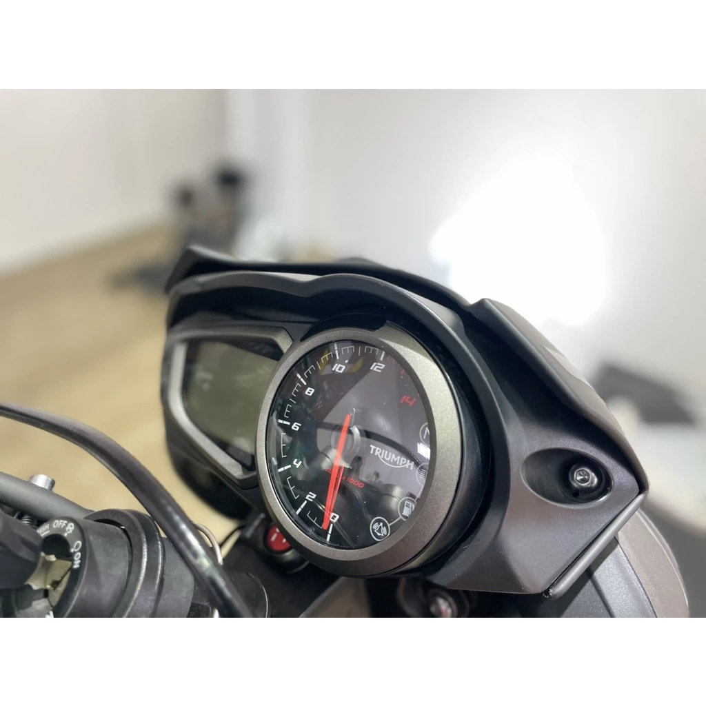 Street triple 凱旋 765R 儀錶 TPU 犀牛皮