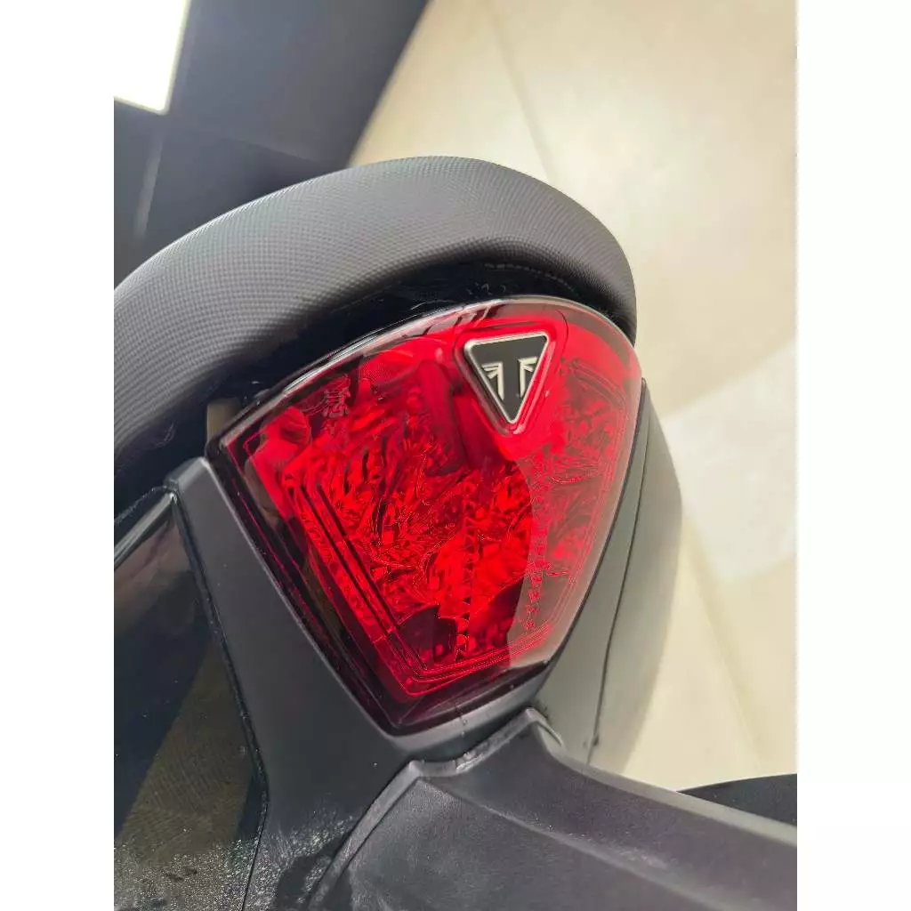 Daytona 660 大燈 儀表 尾燈 TPU 犀牛皮
