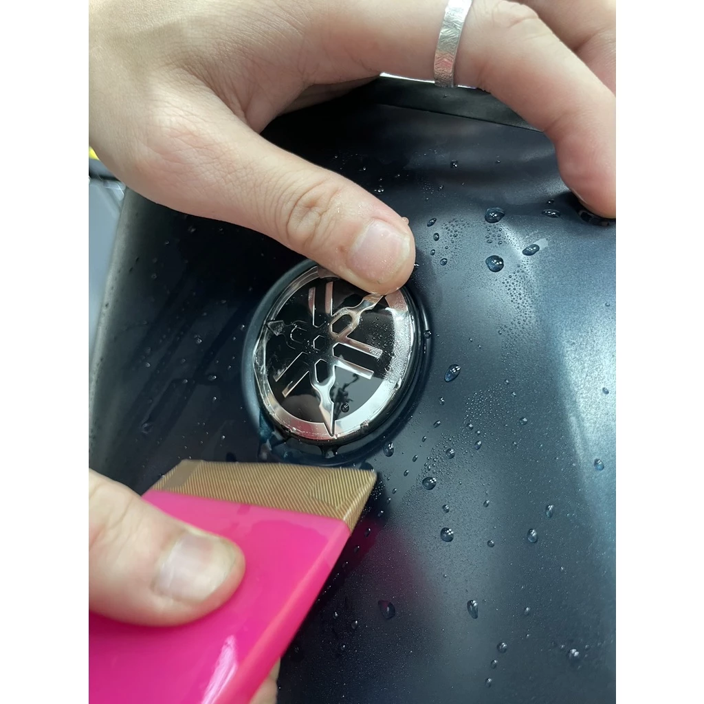 Tmax560 車標保護貼 儀錶 TPU 犀牛皮