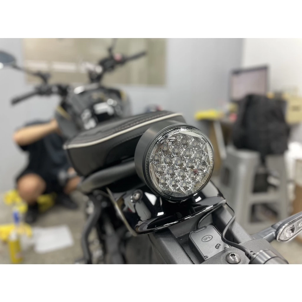 2022年 XSR700 大燈 儀錶 尾燈 TPU 犀牛皮