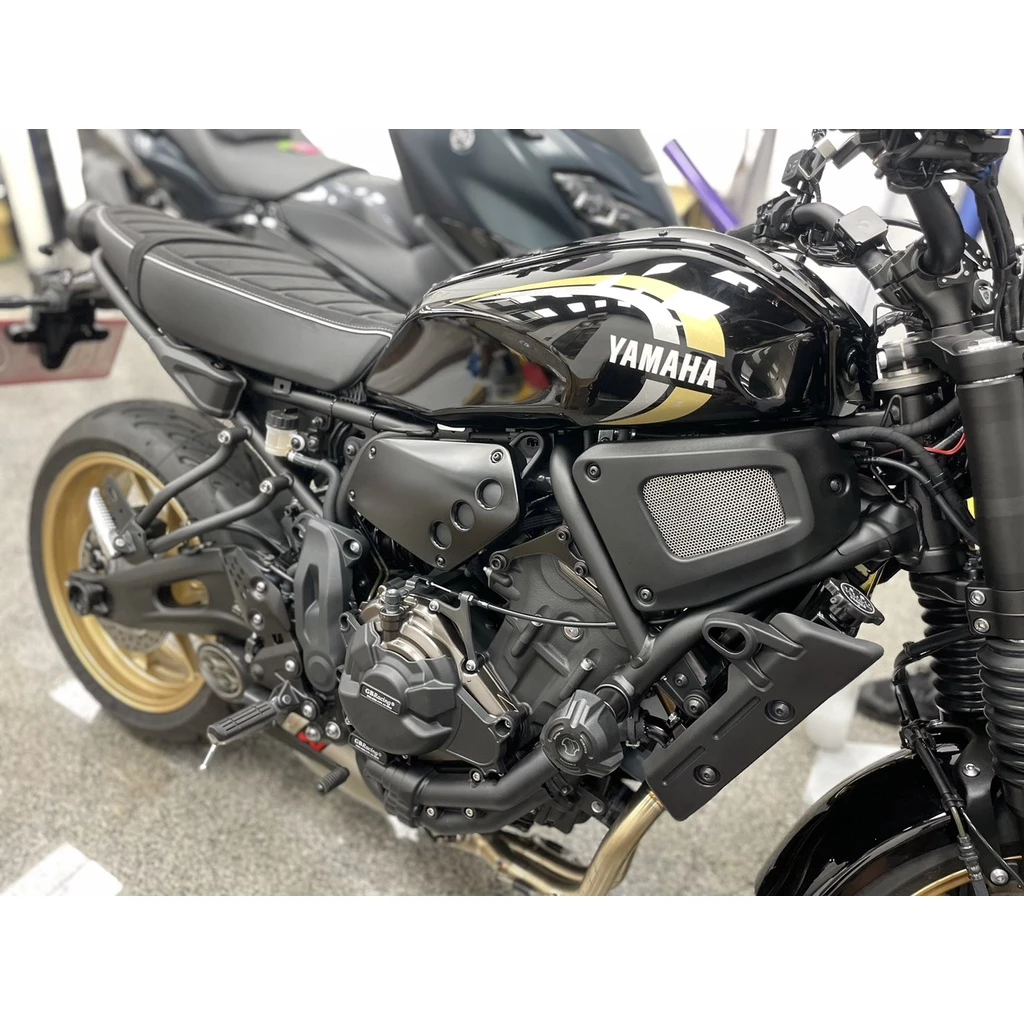 2022年 XSR700 大燈 儀錶 尾燈 TPU 犀牛皮