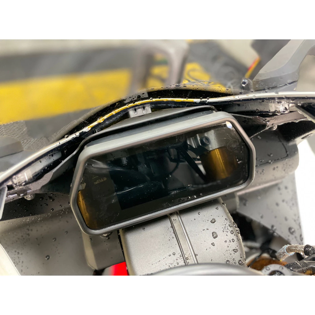 2022年 R1 大燈 儀錶 尾燈 TPU 犀牛皮